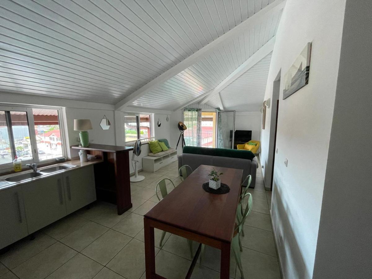 Nana - A 44 - Vue Panoramique- Grand Appartement Cosy Et Lumineux- Cuisine Equipee-Wifi-Clim-Terrasse Cayenne Esterno foto